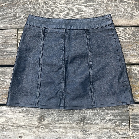 Pleather Button Up Mini Skirt - Picture 5 of 7